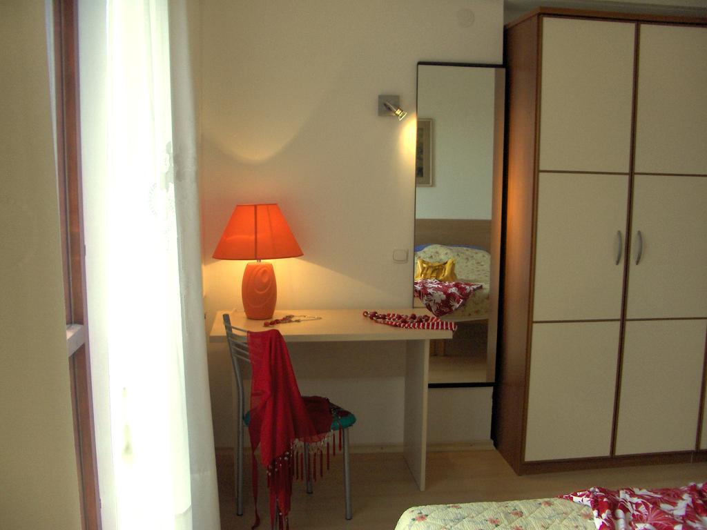 Ferienwohnung Dasen Umag Zimmer foto